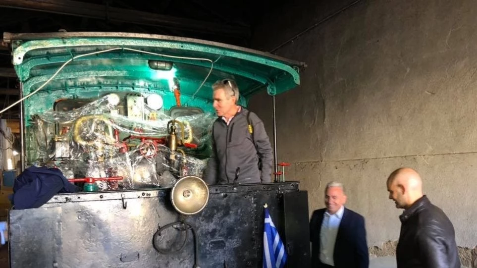 Με τον οδοντωτό στα Καλάβρυτα ο Τζέφρι Πάιατ (εικόνες)